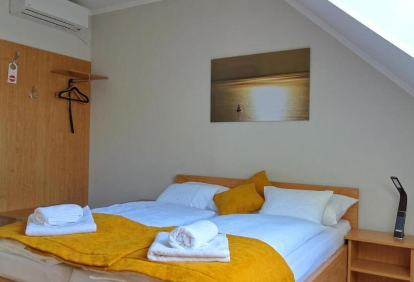 スタンダードルーム, Ferenc Vendégház