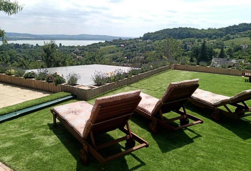 エコノミー４人部屋, Ferenc Vendégház