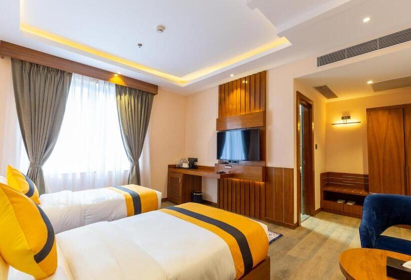 اتاق لوکس, Dream International