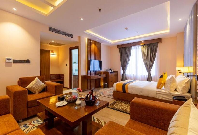 سوییت جونیور, Dream International