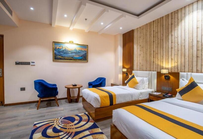 اتاق اجرایی سه نفره, Dream International