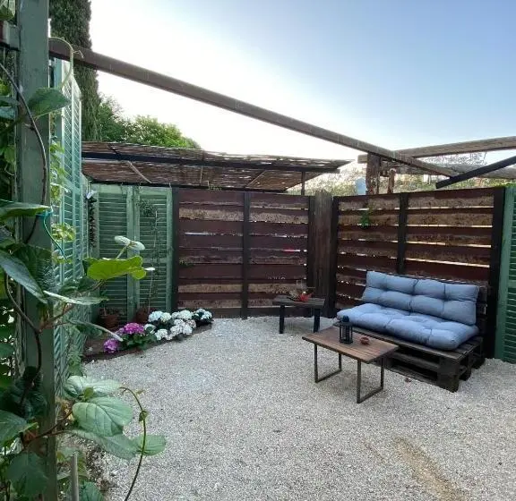 آپارتمان 1 خوابه با تراس, Casale Orgogliosa