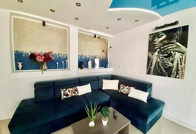 آپارتمان 3 خوابه, Vila Miluna