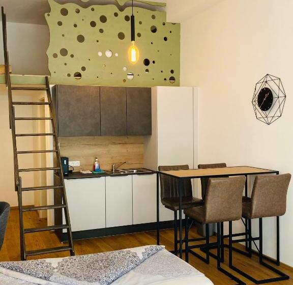 סטודיו סטנדרט עם מרפסת, Rittertal