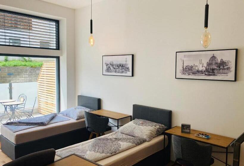 סטודיו סטנדרט עם מרפסת, Rittertal