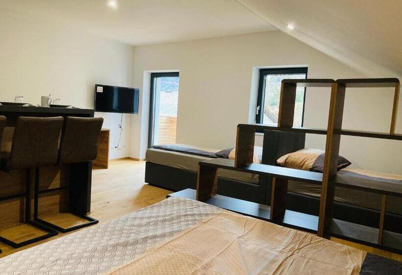 סטודיו סטנדרט עם מרפסת, Rittertal