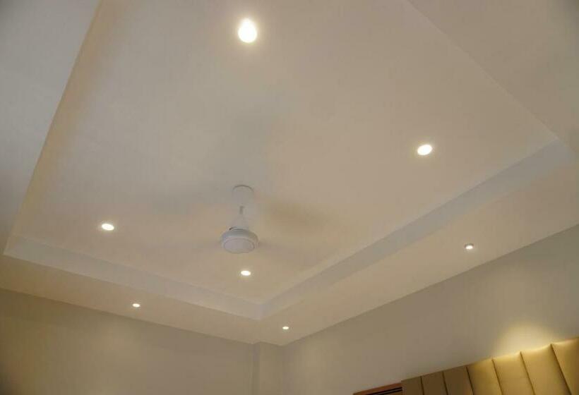 غرفة ديلوكس, Red Orchid