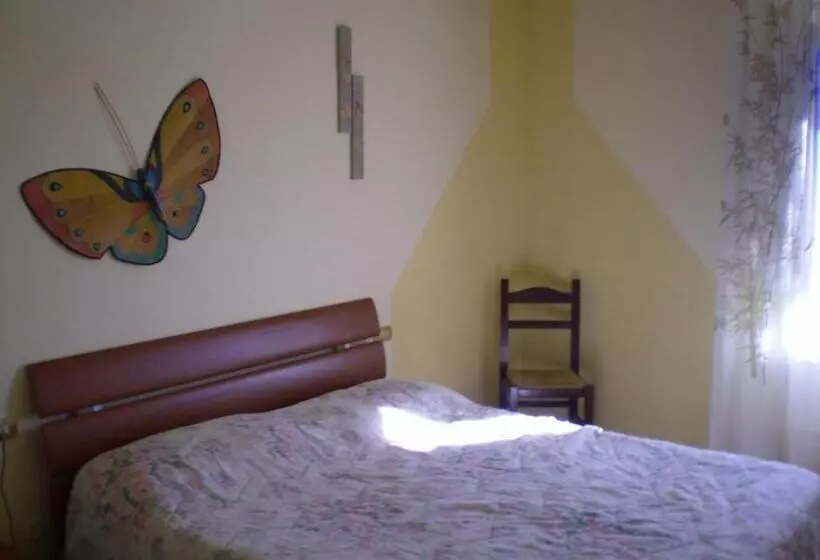 اتاق استاندارد با سرویس بهداشتی مشترک, B&b Il Nido Del Merlo