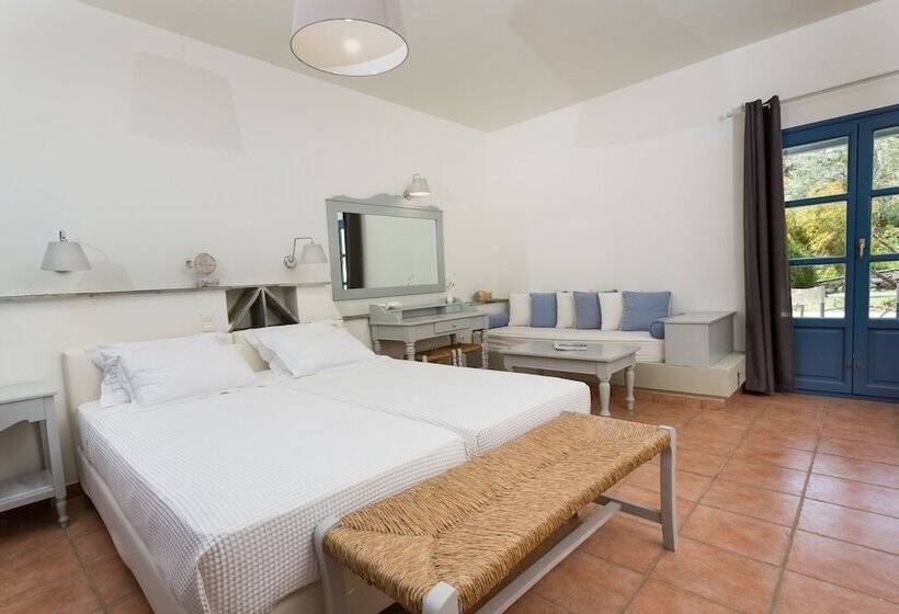 סוויטת ג'וניור נוף לגינה, Acquamarina Resort