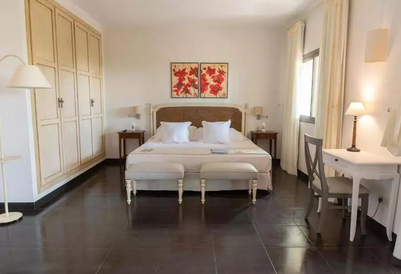 سوییت جونیور, Can Jaume By Ocean Drive