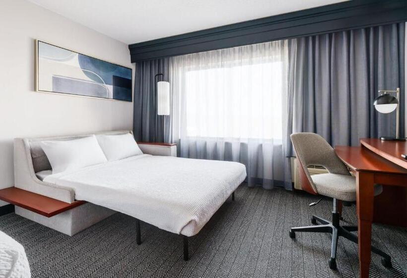 חדר סטנדרט עם מיטת קינג, Courtyard Hartford Farmington