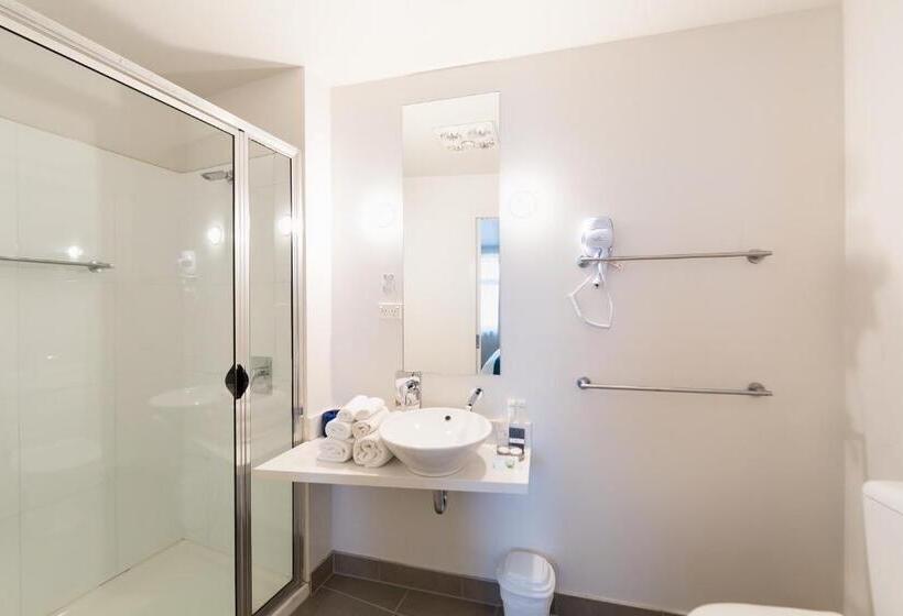 חדר סטנדרט, Customs House