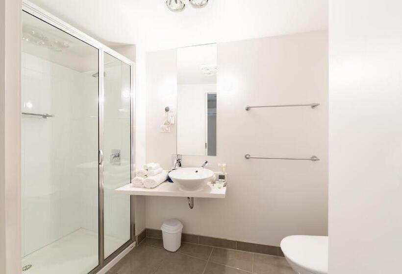 חדר סטנדרט, Customs House