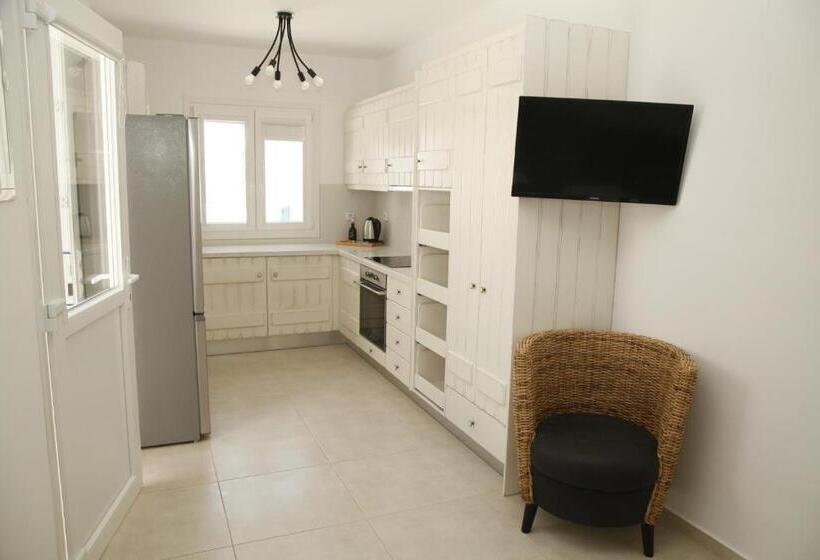 スタンダードスタジオ, Gelos House