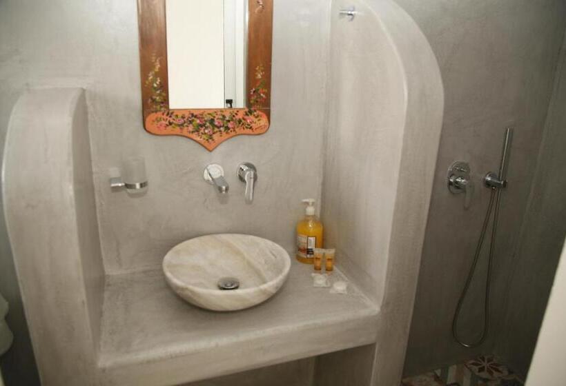 スタンダードスタジオ, Gelos House