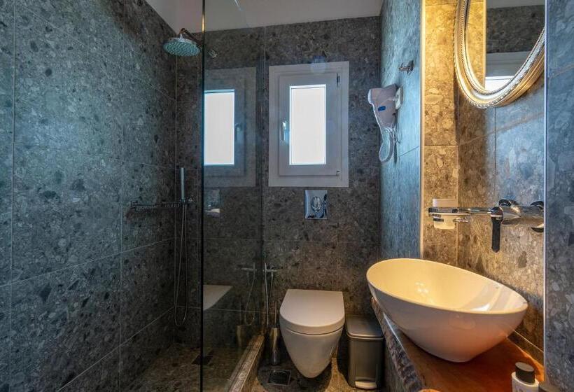 海の見える１ベッドルームアパートメント, Gelos House