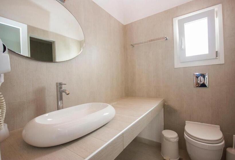 ２ベッドルームアパートメント, Gelos House