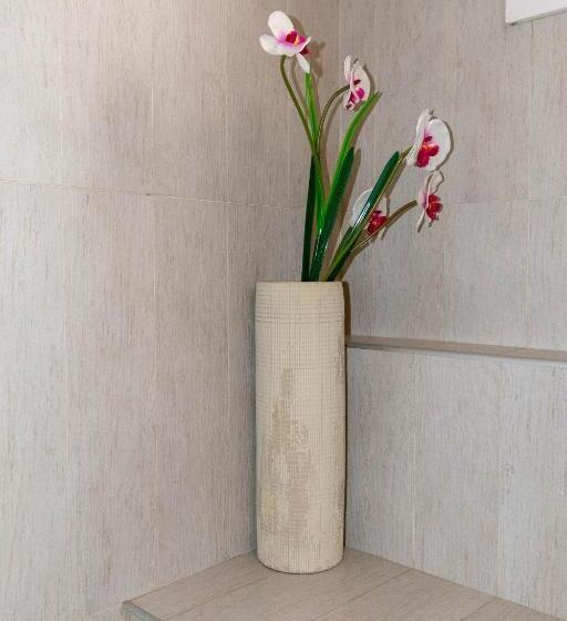 海の見えるスタンダードスタジオ, Gelos House