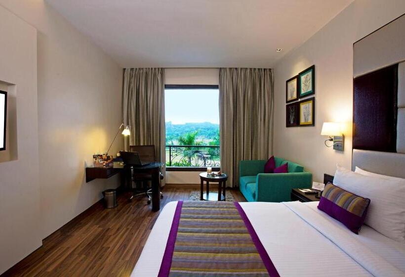 景观俱乐部房间, Golden Tulip Chandigarh, Panchkula