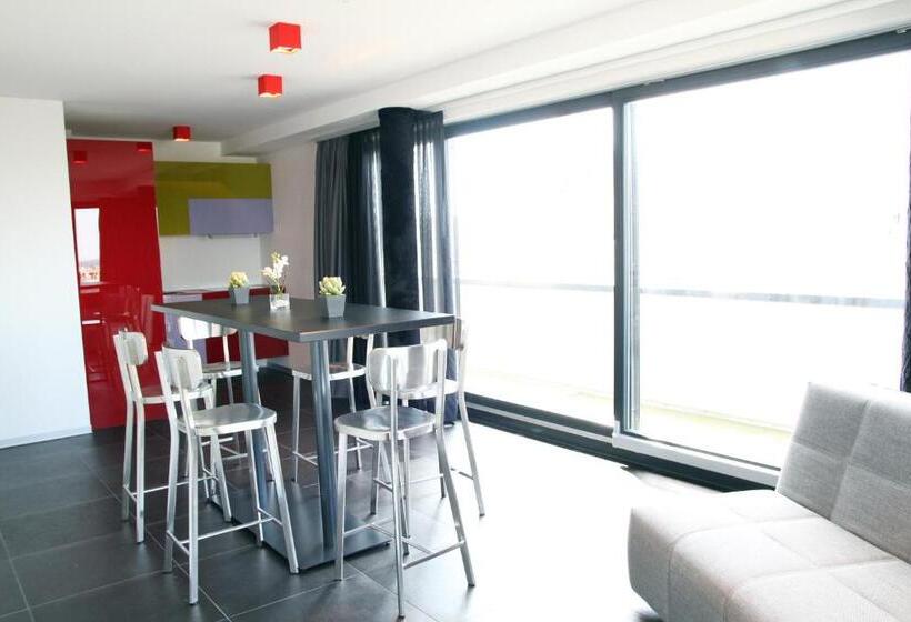 1 Bedroom Penthouse Apartment, Grey