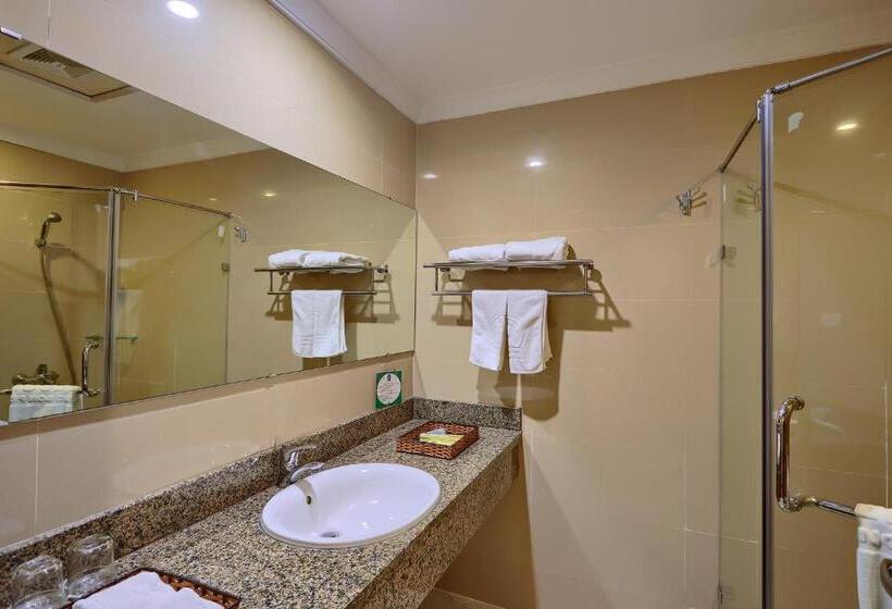 اتاق سوپریور, Hoang Son Peace