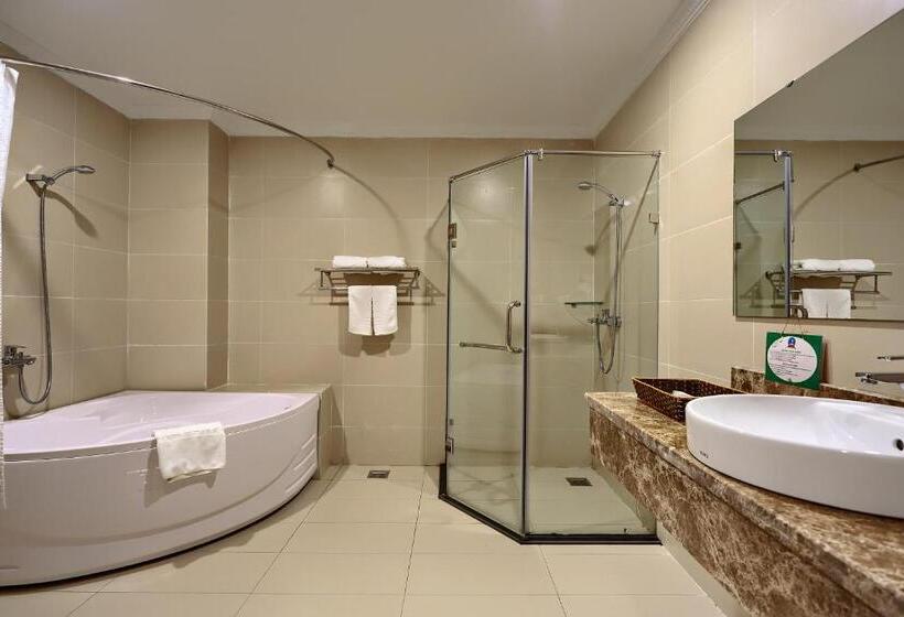 اتاق لوکس, Hoang Son Peace