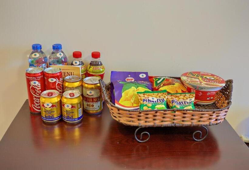 اتاق لوکس خانوادگی, Hoang Son Peace