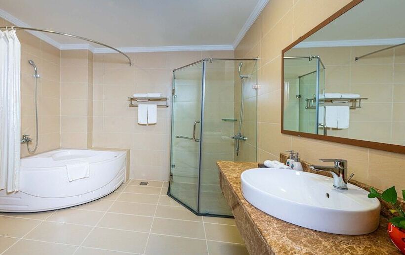 اتاق لوکس, Hoang Son Peace