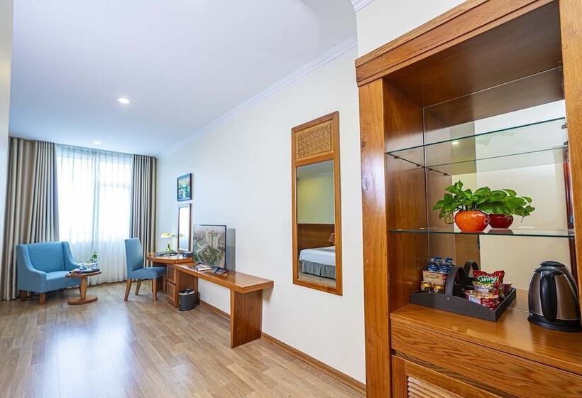 اتاق لوکس, Hoang Son Peace