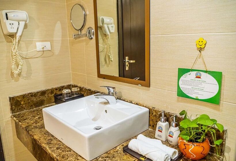 اتاق لوکس, Hoang Son Peace