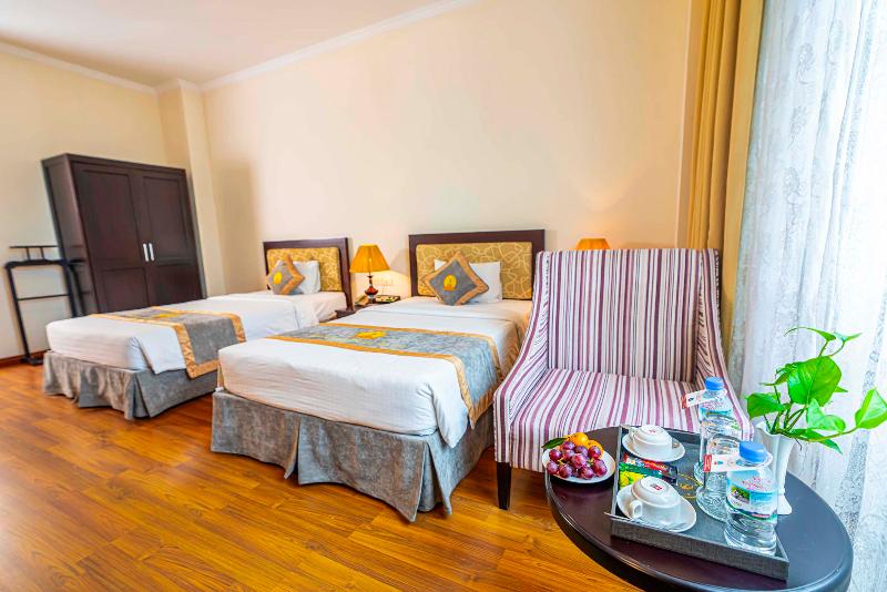 اتاق سوپریور, Hoang Son Peace