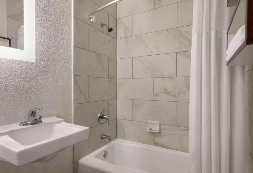 适合残疾人使用的标准间, Howard Johnson By Wyndham Appleton