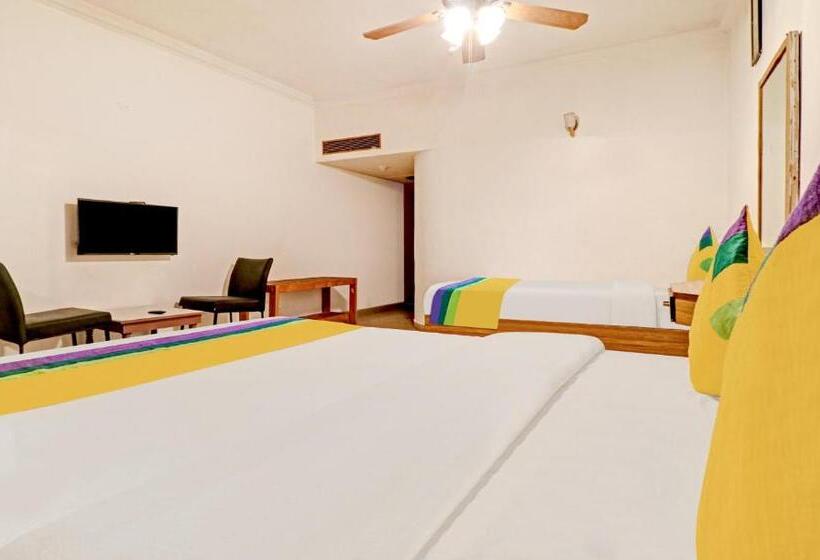 Quarto Triplo Deluxe, Teg Royal