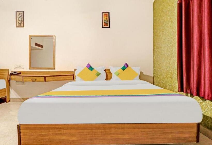 Quarto Triplo Deluxe, Teg Royal