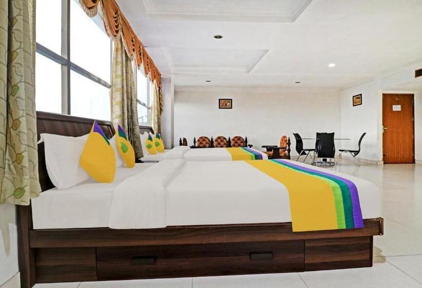 Suite Deluxe, Teg Royal