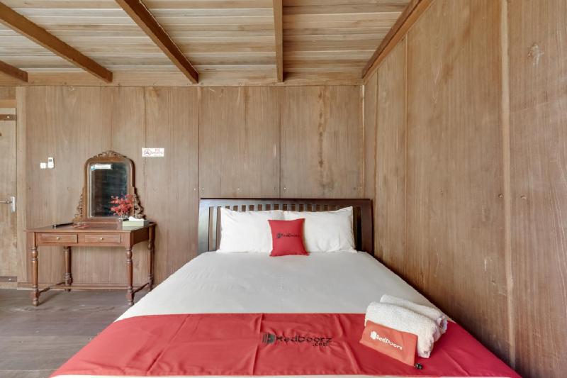 豪华海景房, Main Palace