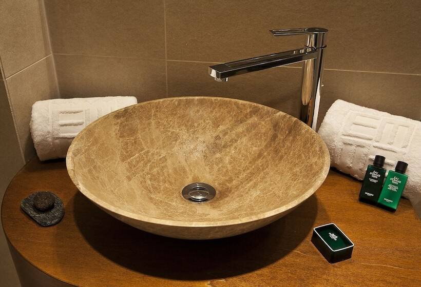 豪华海景房, Main Palace