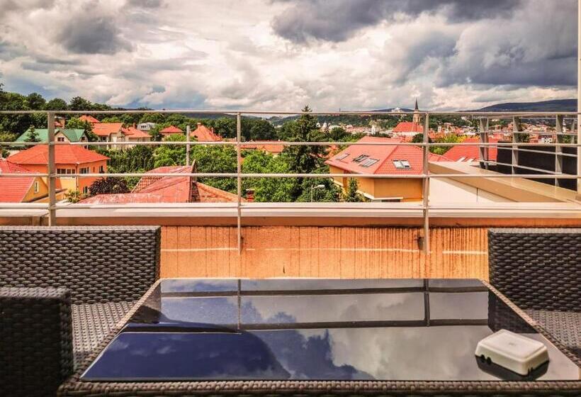 Люкс Кровать Кинг, Wyndham Cluj