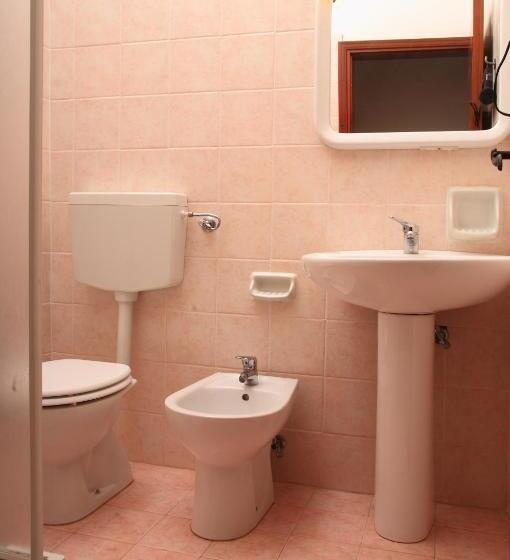 חדר סטנדרט לארבעה, Ristorante La Scogliera   Nuova Gestione