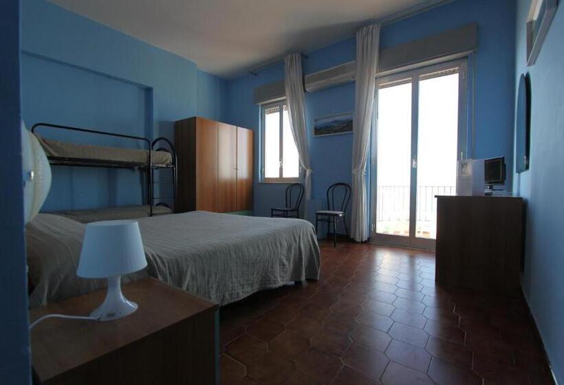 Triple Room Sea View, Ristorante La Scogliera   Nuova Gestione