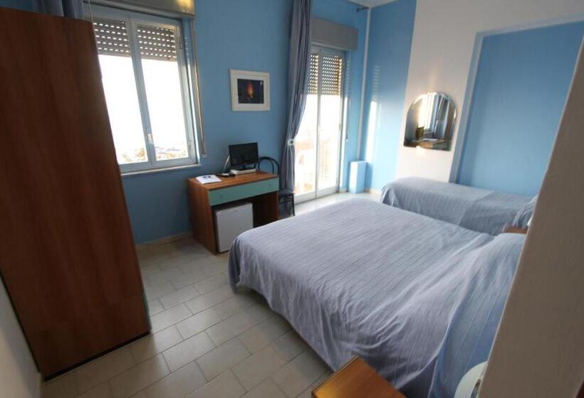 Triple Room Sea View, Ristorante La Scogliera   Nuova Gestione