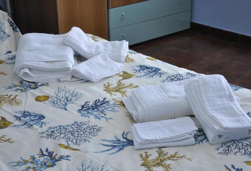 Triple Room Sea View, Ristorante La Scogliera   Nuova Gestione