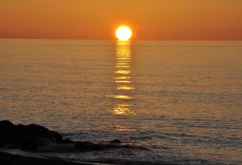 חדר סטנדרט נוף לים, Ristorante La Scogliera   Nuova Gestione