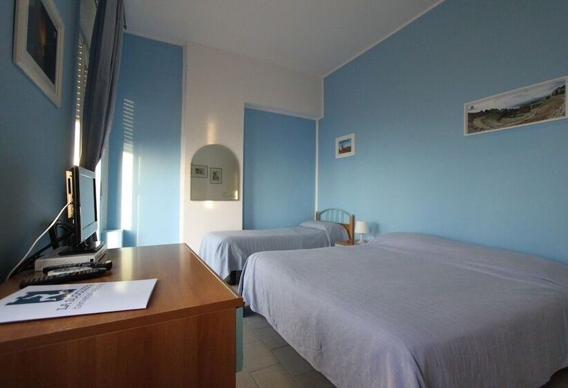 Triple Room Sea View, Ristorante La Scogliera   Nuova Gestione