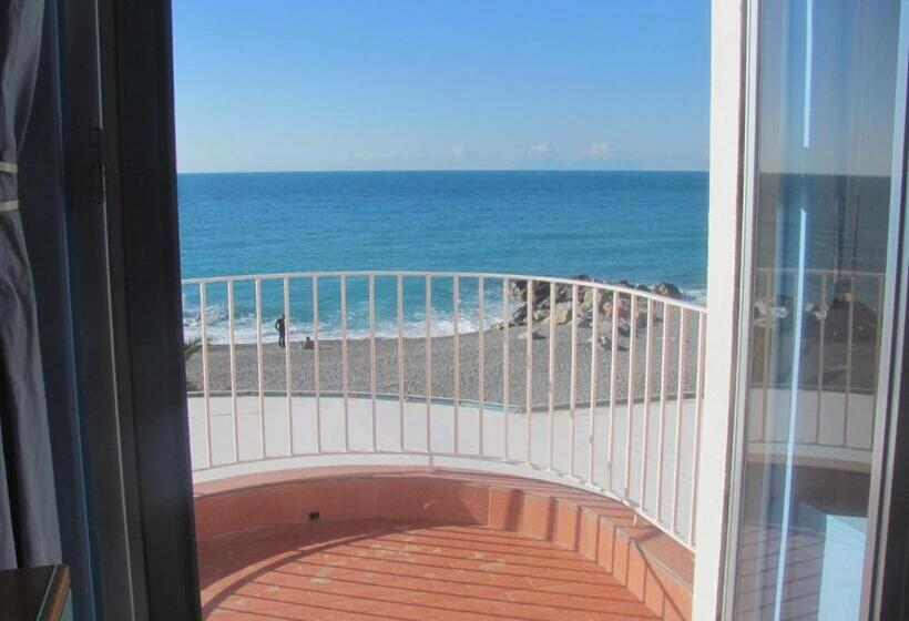 Triple Room Sea View, Ristorante La Scogliera   Nuova Gestione