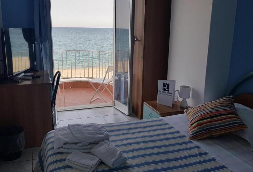 חדר משפחתי נוף לים, Ristorante La Scogliera   Nuova Gestione