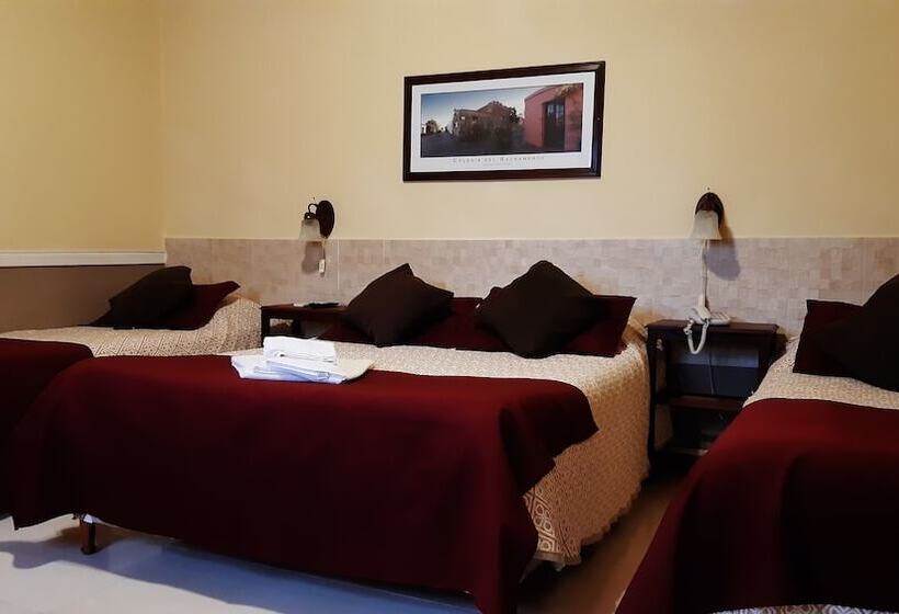 패밀리 룸, Posada Rivera