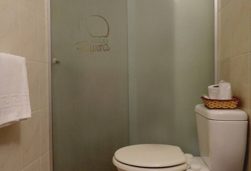 패밀리 룸, Posada Rivera