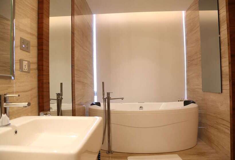 غرفة ديلوكس, Taj City Centre  Gurugram