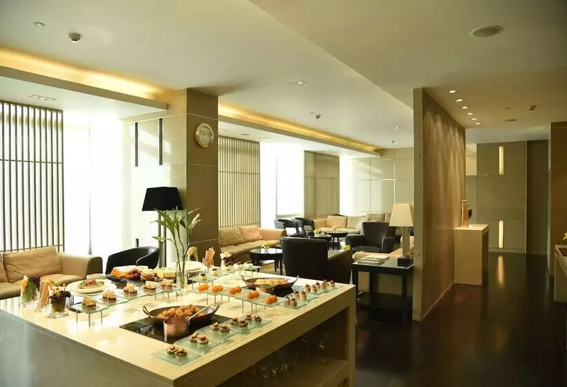 クラブルーム, Taj City Centre  Gurugram